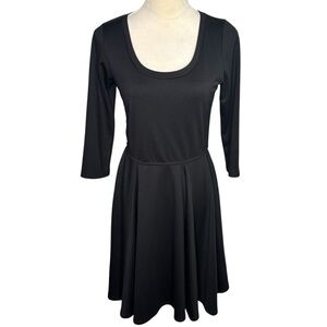 AQUA Black 3/4 Sleeve Scoop Neck Fit And Flare Skater Dress Size Large
